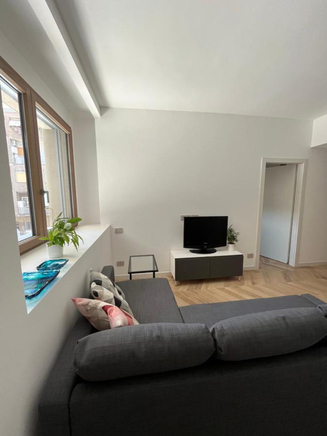 Trastevere Cozy Apartment ローマ エクステリア 写真