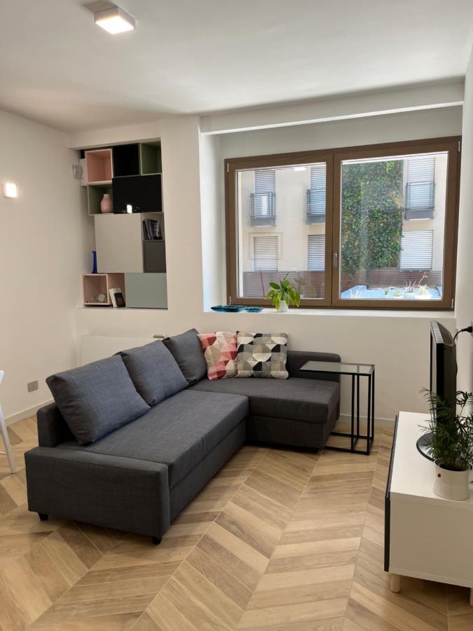 Trastevere Cozy Apartment ローマ エクステリア 写真